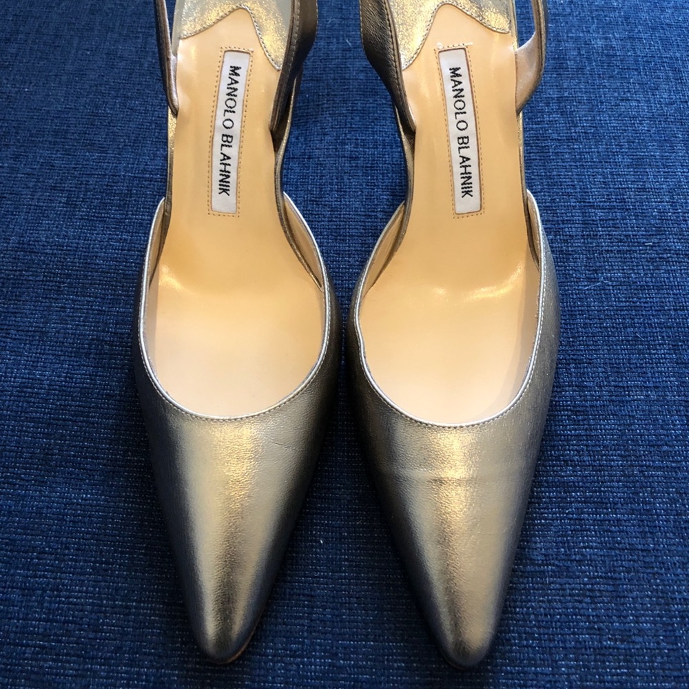 BRAND NEW Manolo Blahnik Carolyne Metallic Leather